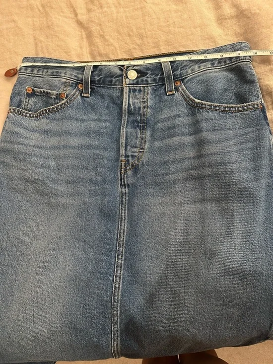 Levi's Blue Jean Skirt - Picture 5 of 9